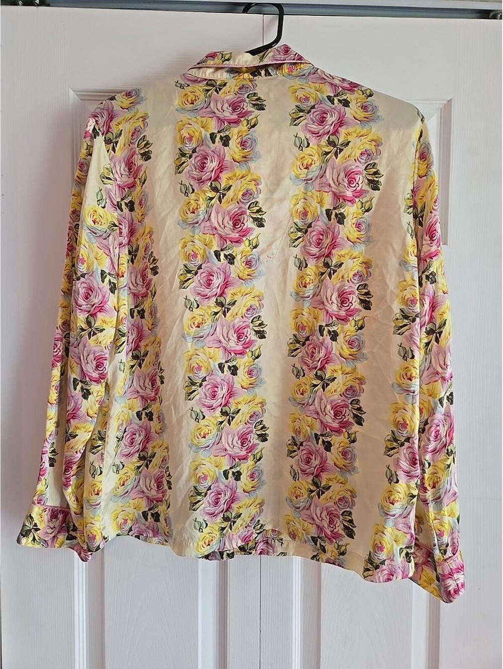 Vtg Nick & Nora 100% Silk Sleep Wear Button Down Womens sz m floral rose Yellow - Picture 5 of 5